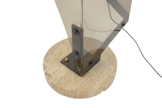 Image 1 of Giuseppe Calonaci, Staande lamp in gerookt gevouwen plexiglas. Jaren 70