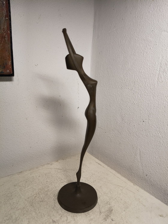 Vintage Minimalist Brass Sculpture Dancer – Authentic Patina – 1980s (photo 6 of 6)