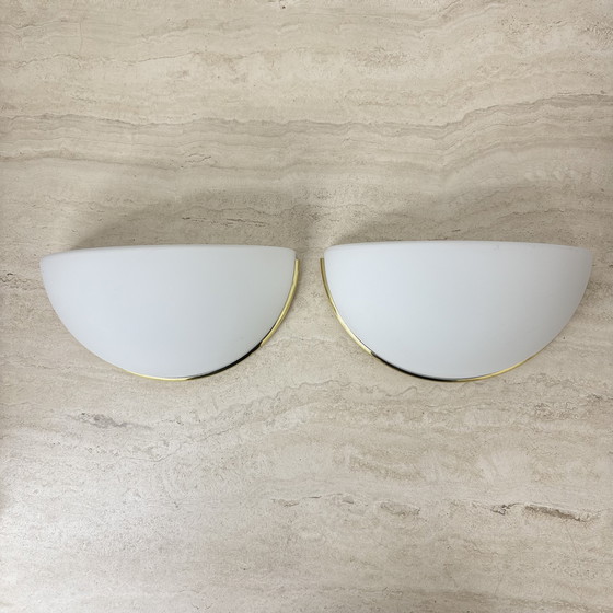 Image 1 of Paar Limburger Glashütte Wandleuchte Leuchter Opalglas mit goldenen Details , 1970er Jahre