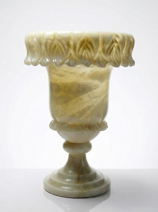 Grande vaso mediceo in alabastro/marmo giallastro, stile Belle Époque