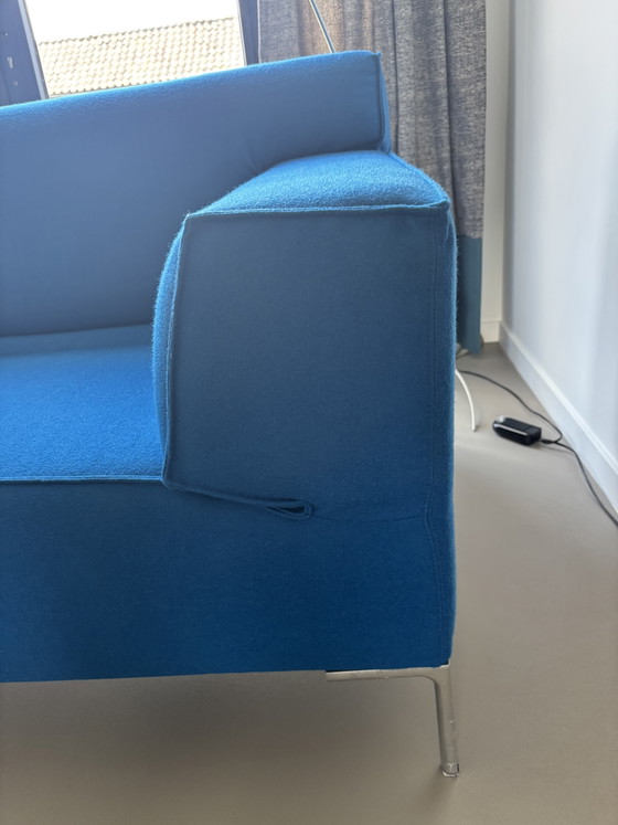 Image 1 of Design on Stock Bloq bank 2,5 zits, unieke petrolblauwe kleur