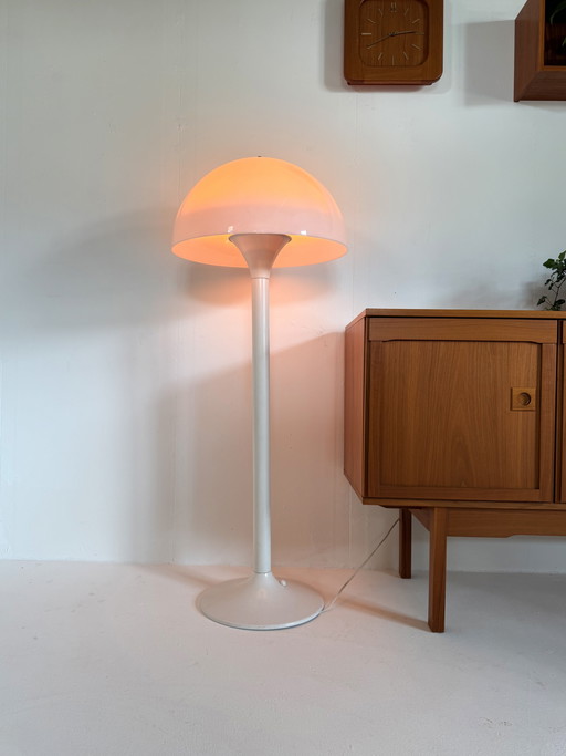 Vintage ‘Panthella’ floor lamp, Louis Poulsen ‘70