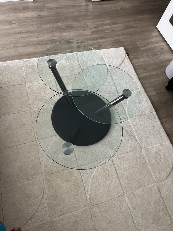 Image 1 of Table basse rotative en verre