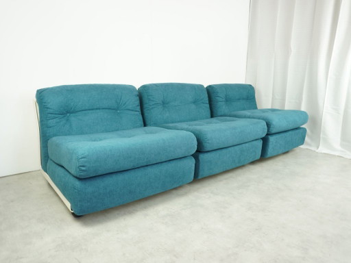Ensemble fauteuil et table basse Amanta de Mario Bellini, design vintage années 60