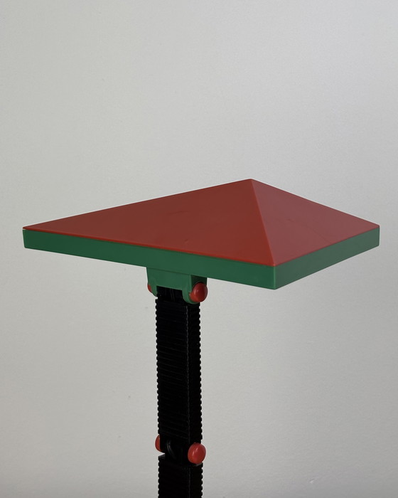 Image 1 of Lampada postmoderna in stile Memphis di Kyoji Tanaka, Giappone anni &#39;80, lampada vintage, lampada da tavolo, Rabbit Tanaka, 