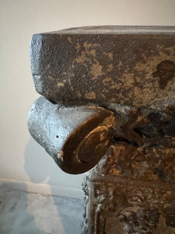 Image 1 of Base per colonna Piédestalle francese antica, unica e riccamente decorata