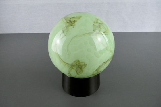 Image 1 of Thabur Deckenleuchte mit gemischtem opalem Schirm, grün und braun. Sie bieten auf 1 Artikel