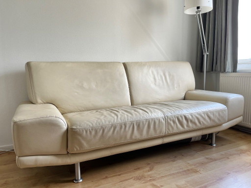 Crèmekleurige leren bank van kwaliteitsmerk Musterring – 3 5 zitsbanken, Leather, Metal (photo 2 of 5)