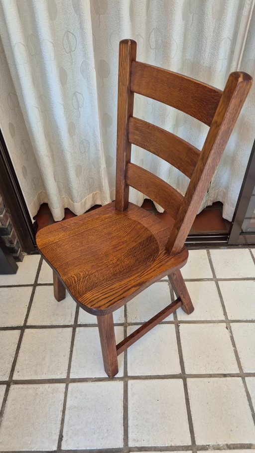 Juego de 4 sillas de comedor vintage holandesas de roble macizo estilo brutalista – Artesanía holandesa