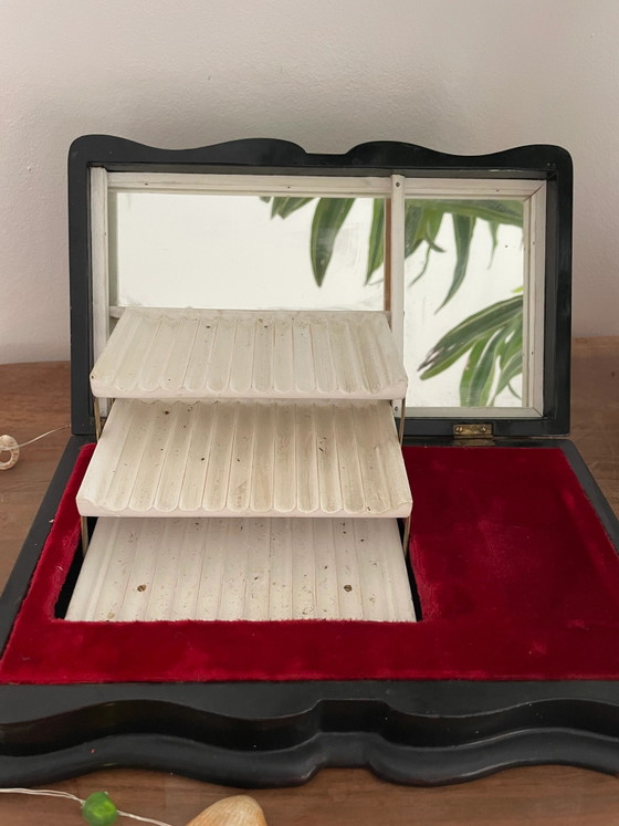Lacquered wooden cigarette box – Decorative Objects, Aziatisch (photo 3 of 3)