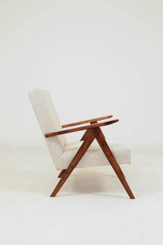 Image 1 of Pair of longue chairs off white bouclé modern design 