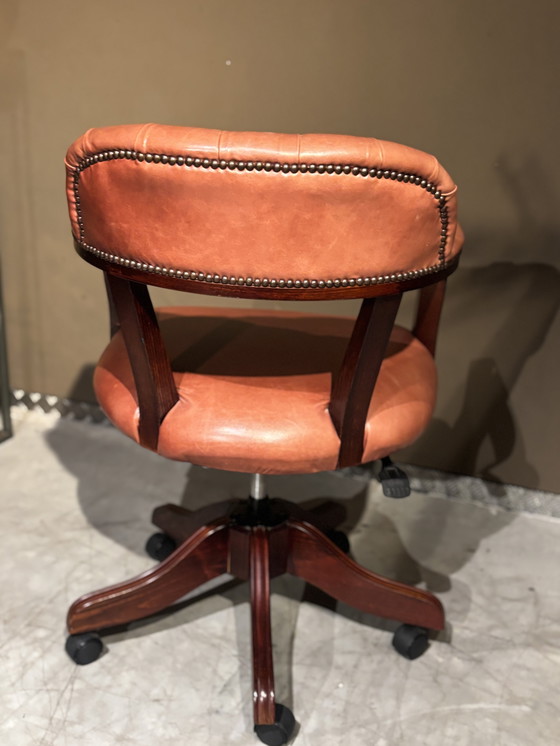 Image 1 of Klassischer Chesterfield-Bürostuhl