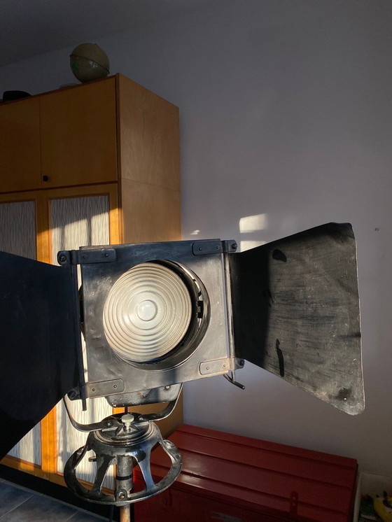 Image 1 of Foco de cine/teatro original de época (lugar de Fresnel); Fabricante: K. Weinert Berlín