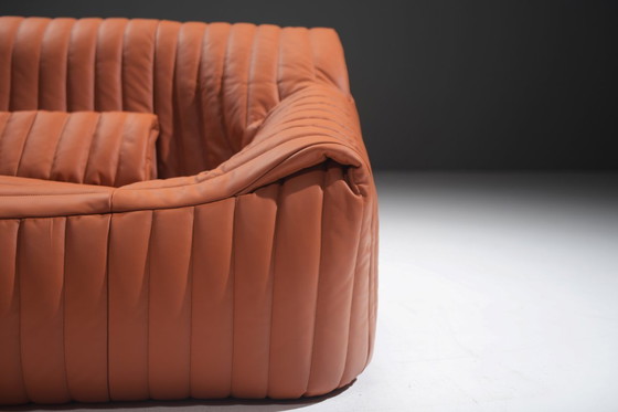 Image 1 of Schitterende vintage Sandra-bank met nieuw leer, ontworpen door Annie Hiéronimus voor Cinna in 1970.