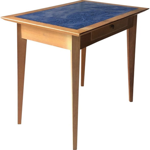 Kleiner Vintage-Tisch Typ Rekonstruktion 1950