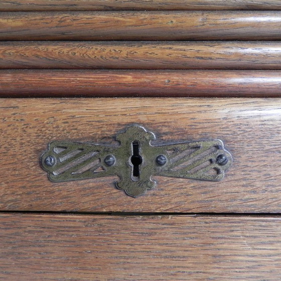 Image 1 of Eiken rolluikkast met 2 luiken boven elkaar, jaren 30