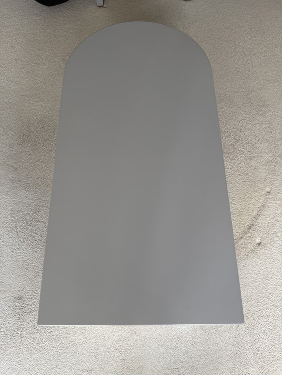 Image 1 of Leolux Cyclo coffee table, grey