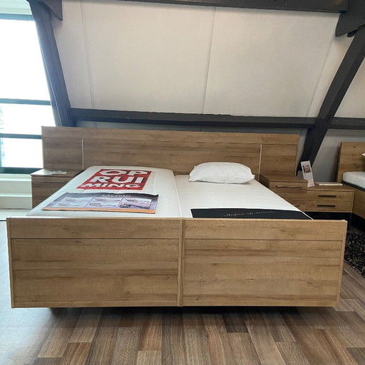 lit divisible 180x200