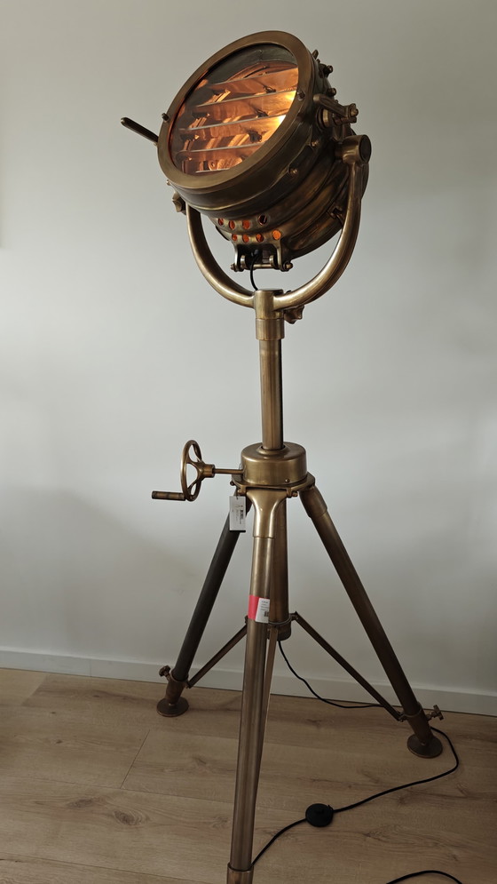 Image 1 of Eichholtz Royal Master Sealight | Luxe Maritieme Vloerlamp in Vintage Messing