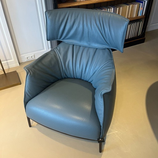 Poltrona Frau Archibald King armchair