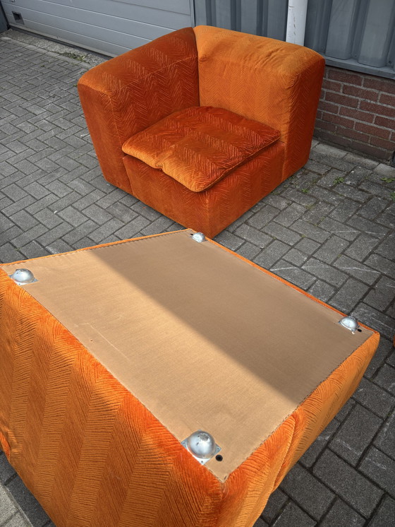 Image 1 of Orangefarbener Samt Modelar Element Sofa