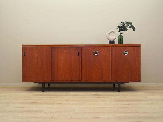 Image 1 of Buffet en teck, design danois, années 1970, production : Danemark
