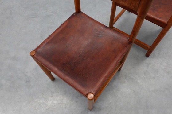 Image 1 of Paar spanische Stühle aus Holz und Leder von Jordi Vilanova, ca. 1960