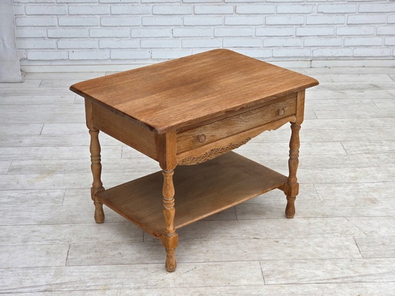Anni '70, Tavolino scandinavo con cassetti, legno massello di rovere, rattan. – Tavolini (photo 21 of 21)