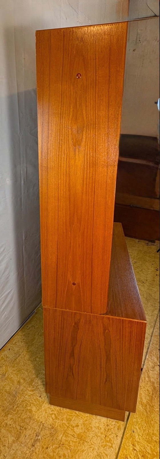 Image 1 of Mueble de pared/librería retro de teca de mediados de siglo de Poul Hundevad (años 60). Un fantástico y elegante mueble de pared