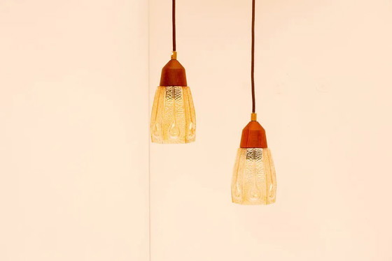 Image 1 of Suspensions en verre de Pukeberg, Suède, années 1960, lot de 2