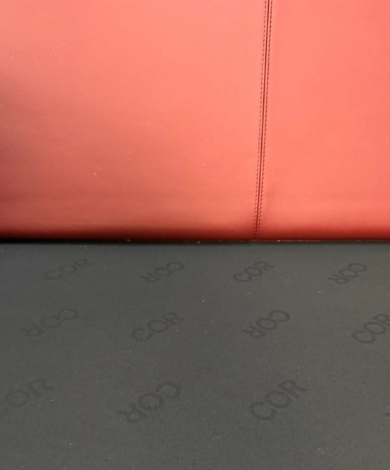 Image 1 of COR Conseta sofa leather bordeaux red + shelf exhibition piece