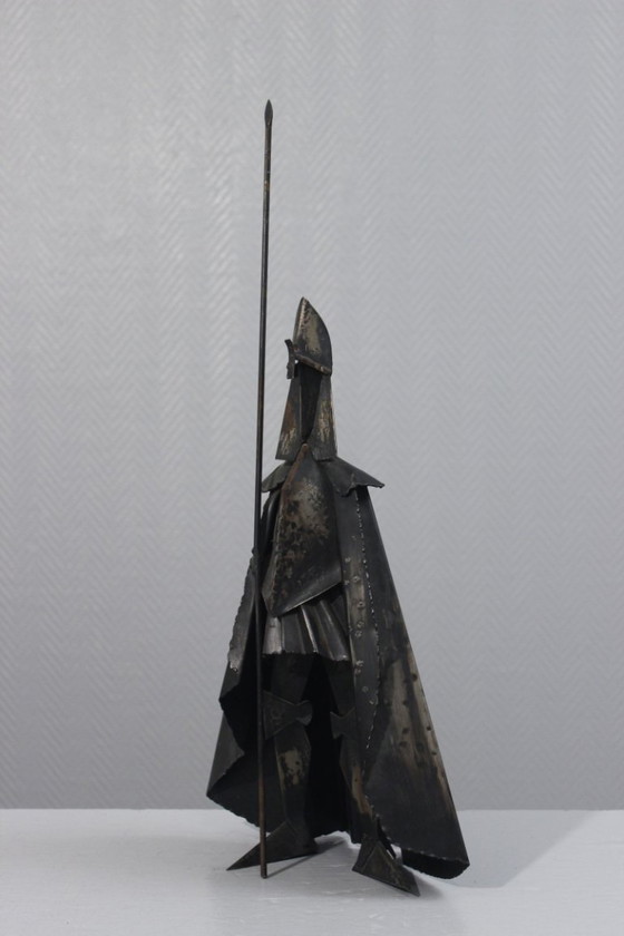 Image 1 of Scultura d'epoca in ferro saldato patinato raffigurante un guerriero con una lancia, XX secolo