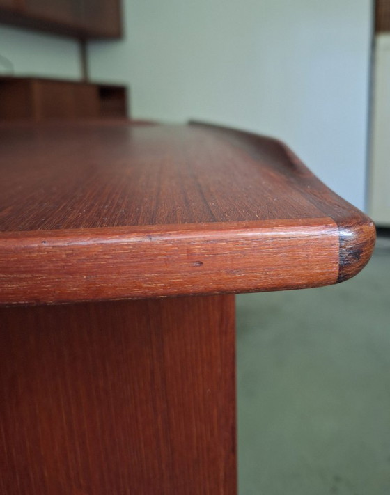 Boomerang desk by Peter Løvig Nielsen, 1960s – Wood (photo 13 of 25)