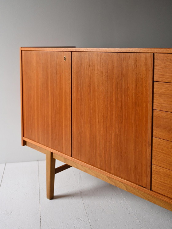 Image 1 of Buffet scandinave en teck des années 1960