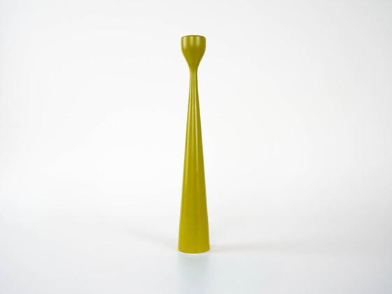 Image 1 of Candelabro con forma de aceituna, diseño danés, década de 1970, fabricado en Dinamarca.