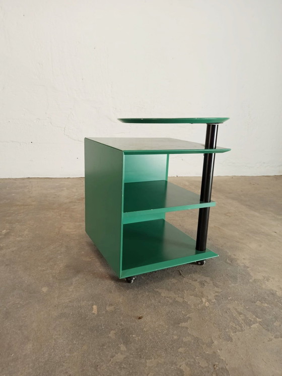 Image 1 of Vintage postmodern bijzettafeltje, groen