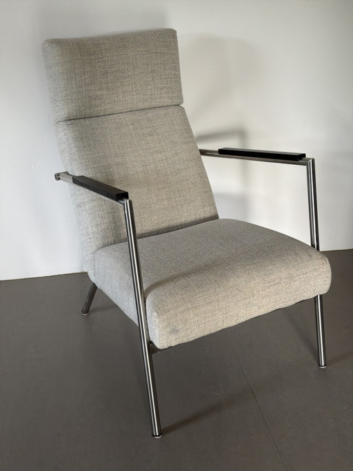 Fauteuil design, sans marque – Metal, Textile