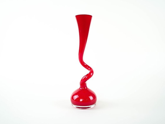 Image 1 of Red vase, Swing Vase, Danish design, manufactured by Normann Copenhagen, designed by Britta Bonnesen