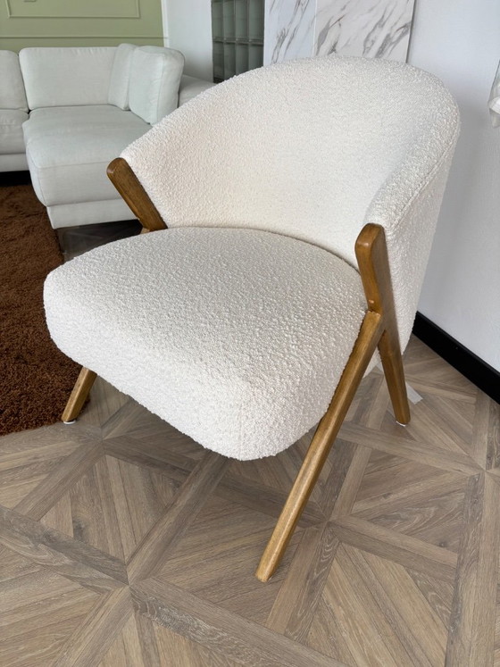 Bucket seat in white boucle fabric – ZARA, Side chairs, Textile (photo 3 of 5)