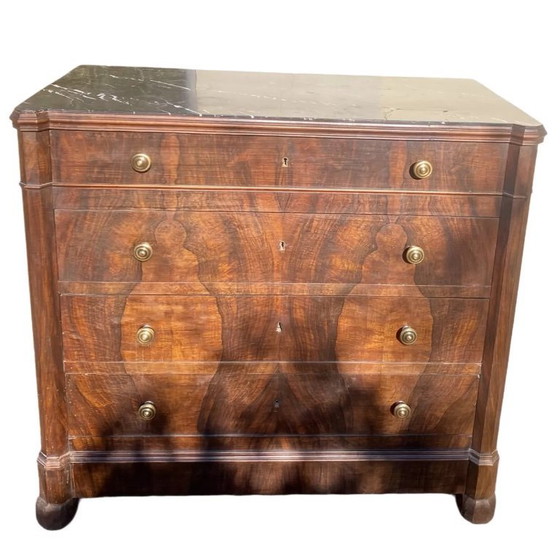 Image 1 of Cassettiera antica Luigi Filippo con piano in marmo nero