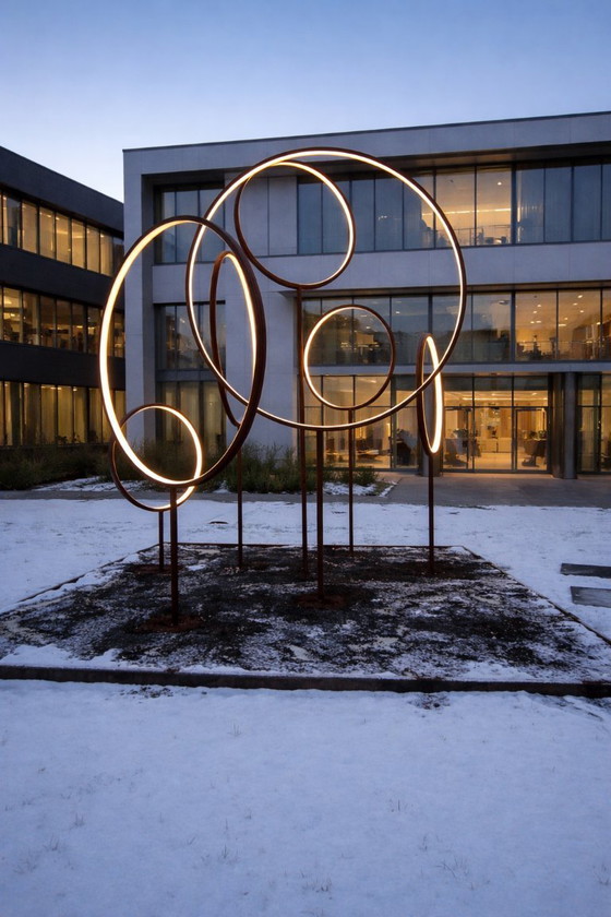 Image 1 of Escultura de luz - 3,20 m de altura