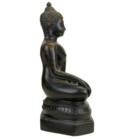 Buddha Thai in Bronzo in Bhumisparsha Mudra – Patina Scura – Sculture, Bronze, Klassiek (photo 3 of 10)