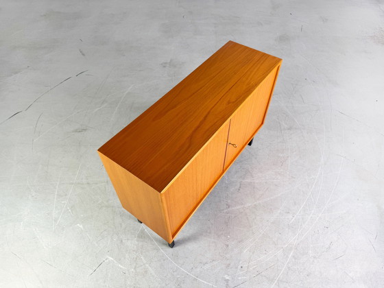 Image 1 of Credenza originale Mid-Century II WK Furniture Credenza Teak Vintage