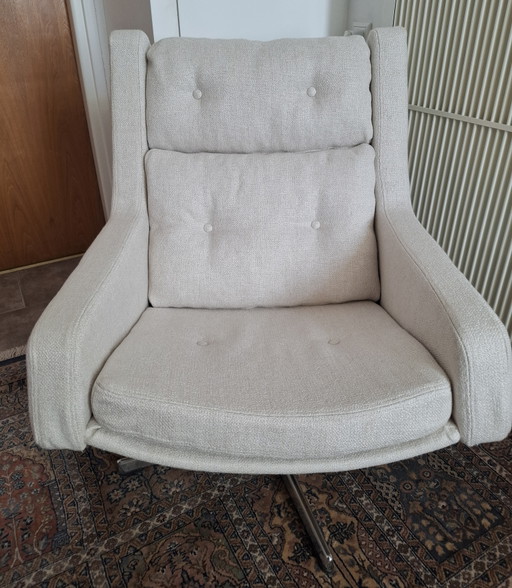 Sillón Artifort restaurado.