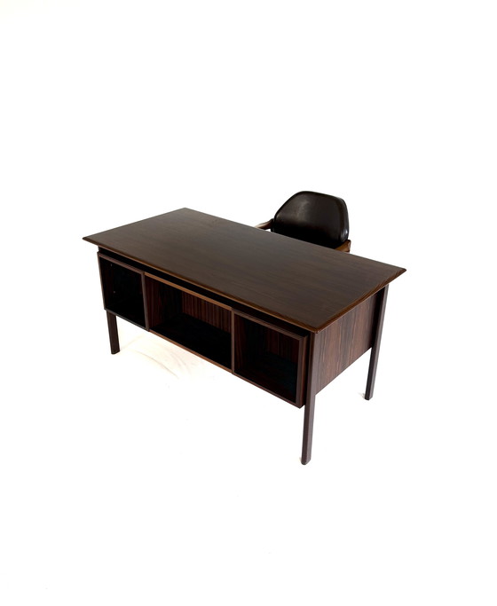 Image 1 of Scrivania danese indipendente vintage in palissandro, Willy Sigh '60