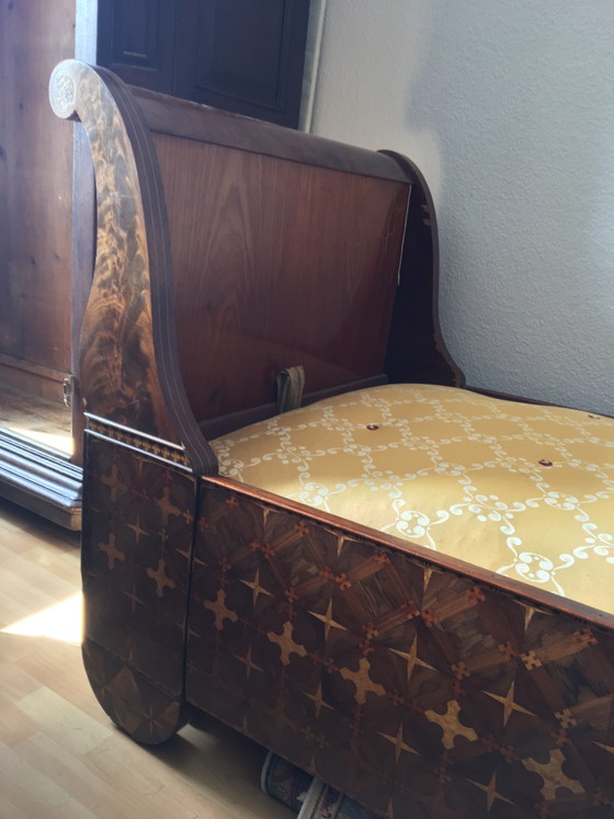 Lit Charles X avec marqueterie vers 1830 – Lits 1 personne, Wood (photo 13 of 15)