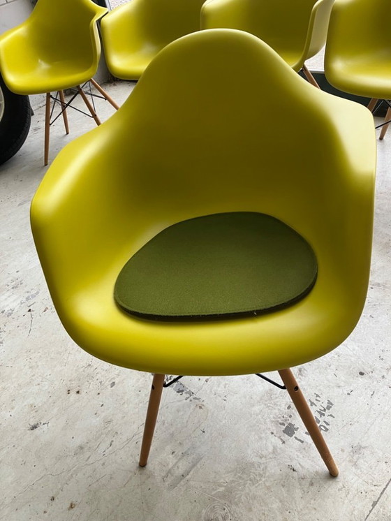 Image 1 of 6x Vitra DAW stoelen