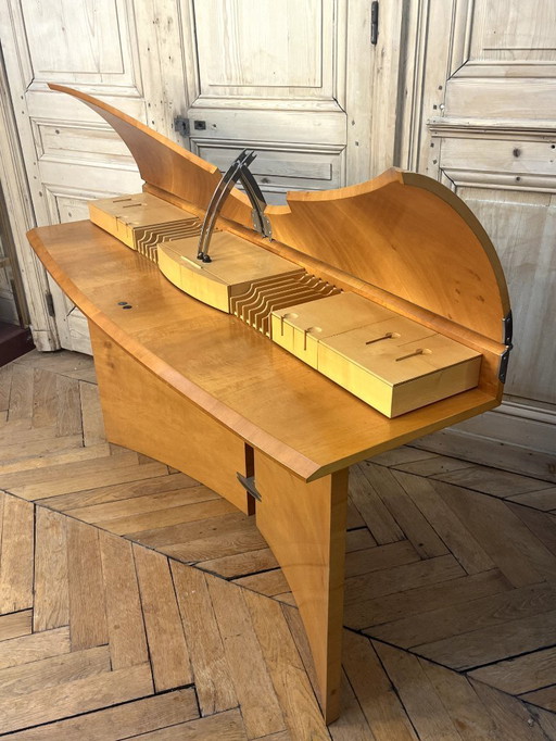 Carlton House Butterfly" entrance console desk by Jaime TRESSERRA