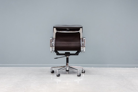 Image 1 of Eames EA217 office chair