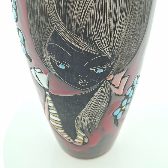 Image 1 of Red San Marino vase | Titano girl Italy